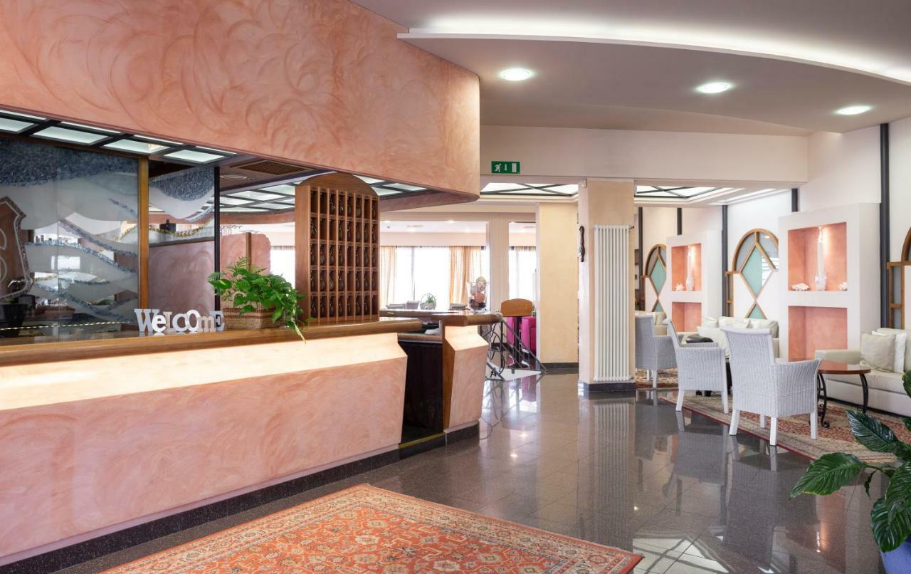 Hotel Strand Bellaria-Igea Marina Dış mekan fotoğraf