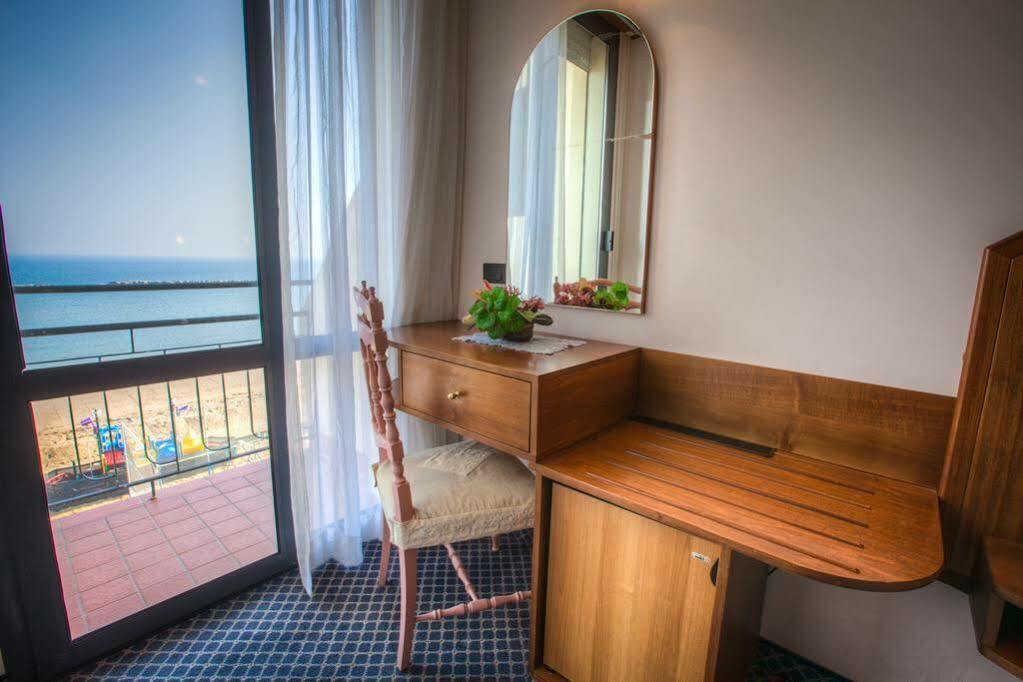 Hotel Strand Bellaria-Igea Marina Dış mekan fotoğraf